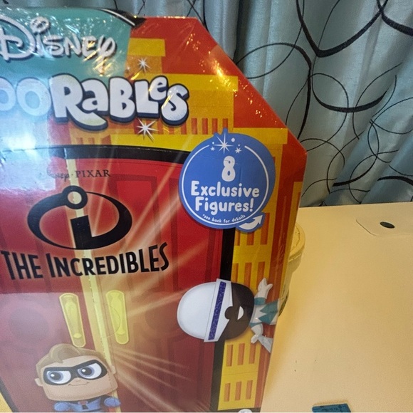 Disney Doorables NEW collection 8 exclusive figures Pixar 2023 - Picture 5 of 5